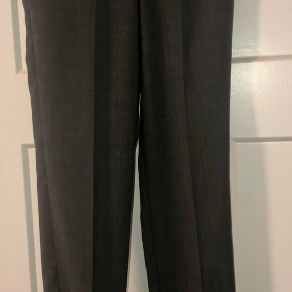 Boy's 8R Michael Kors Gray 70% Wool Suit Jacket and Pants (8R/24’’-W) - Picture 5 of 7